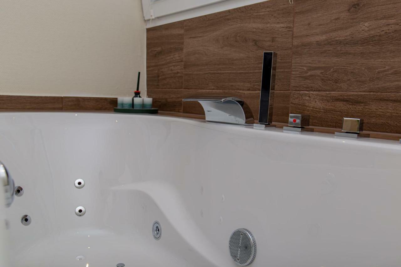 Weingut Gerd Muellers Hotell Kröv Exteriör bild