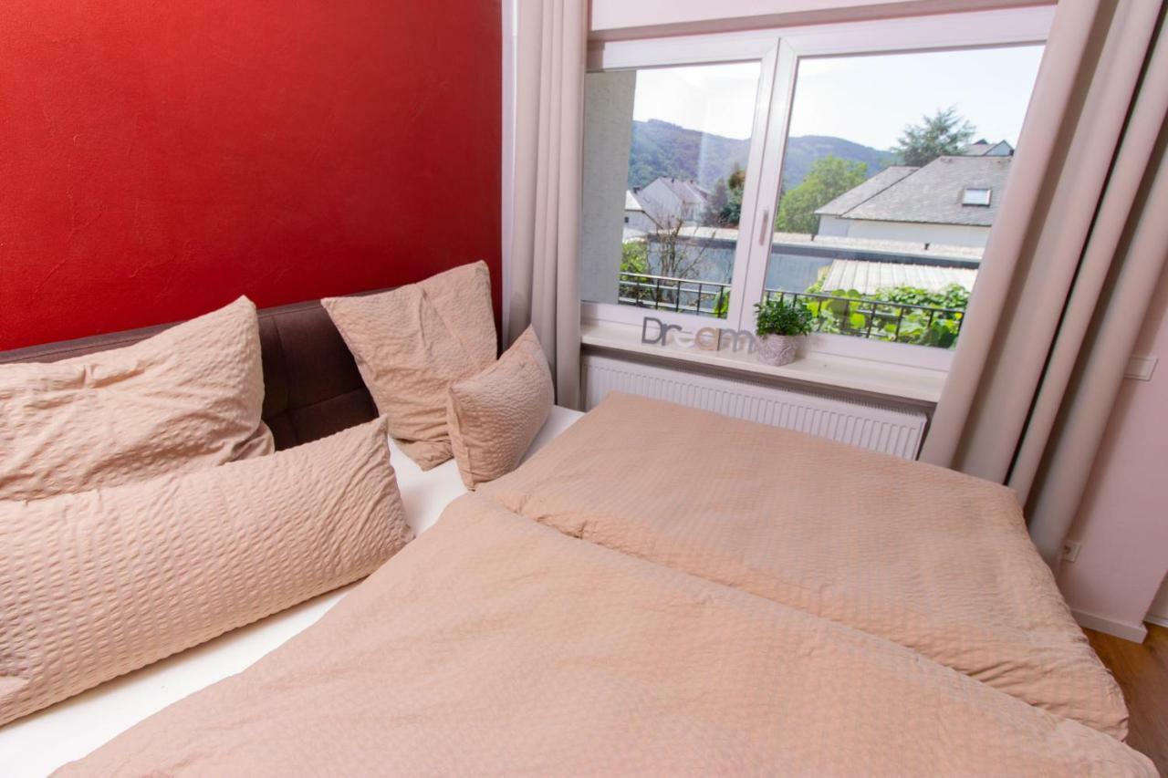 Weingut Gerd Muellers Hotell Kröv Exteriör bild