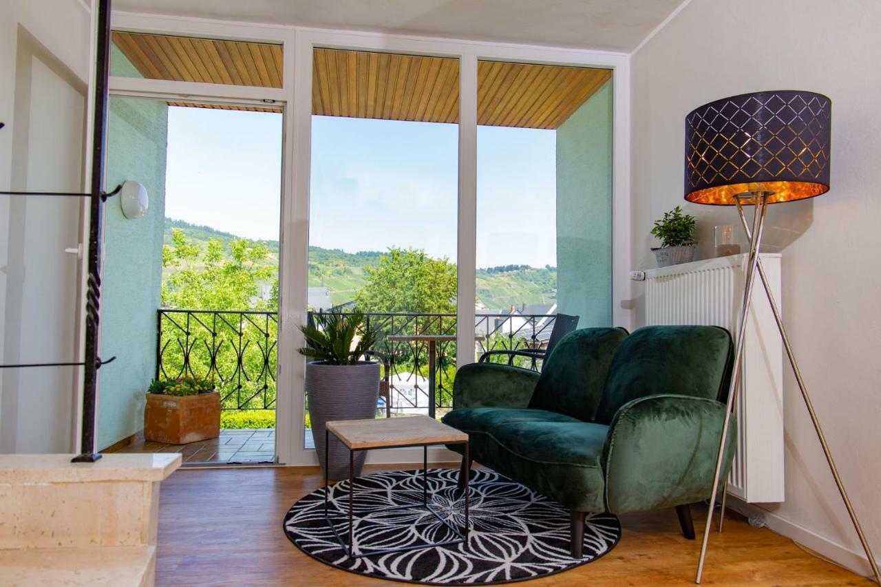 Weingut Gerd Muellers Hotell Kröv Exteriör bild