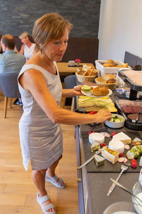 Weingut Gerd Muellers Hotell Kröv Exteriör bild