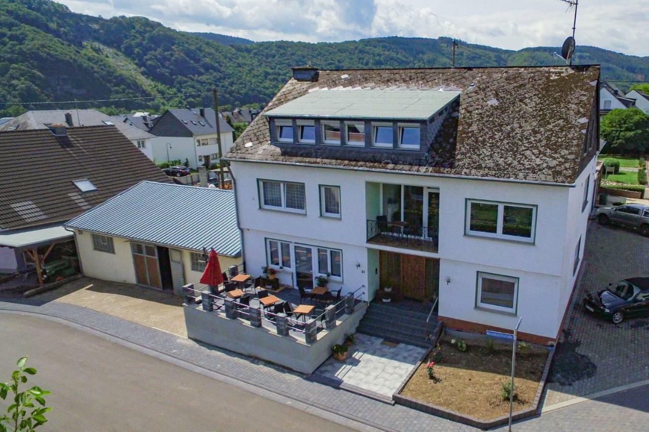 Weingut Gerd Muellers Hotell Kröv Exteriör bild